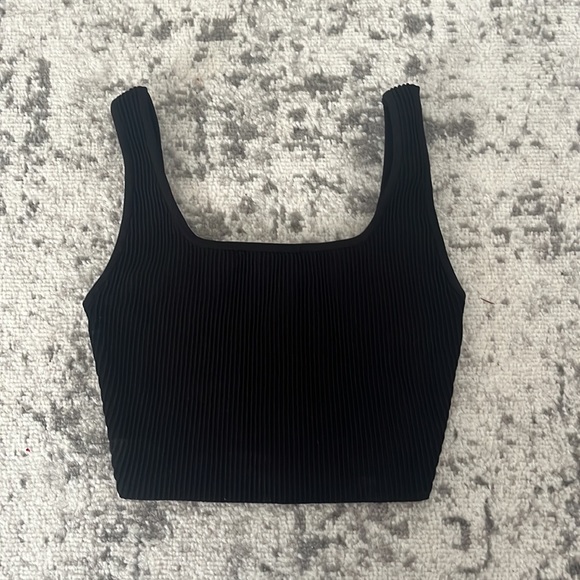 Aritzia Sculpt Knit Square Neck Crop - Picture 2 of 3